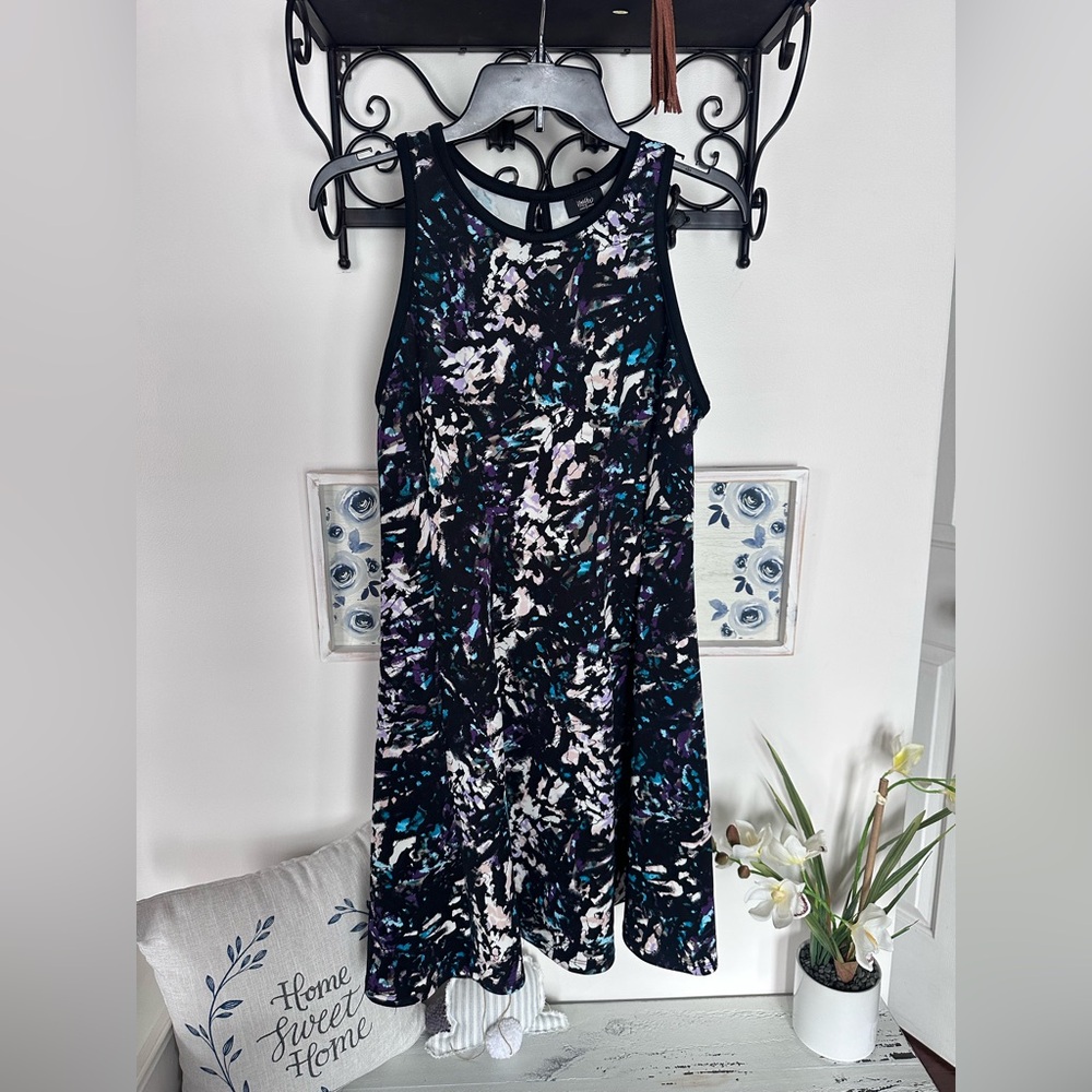 🎯 Chic Abstract Print Mini Dress purple teal black keyhole
